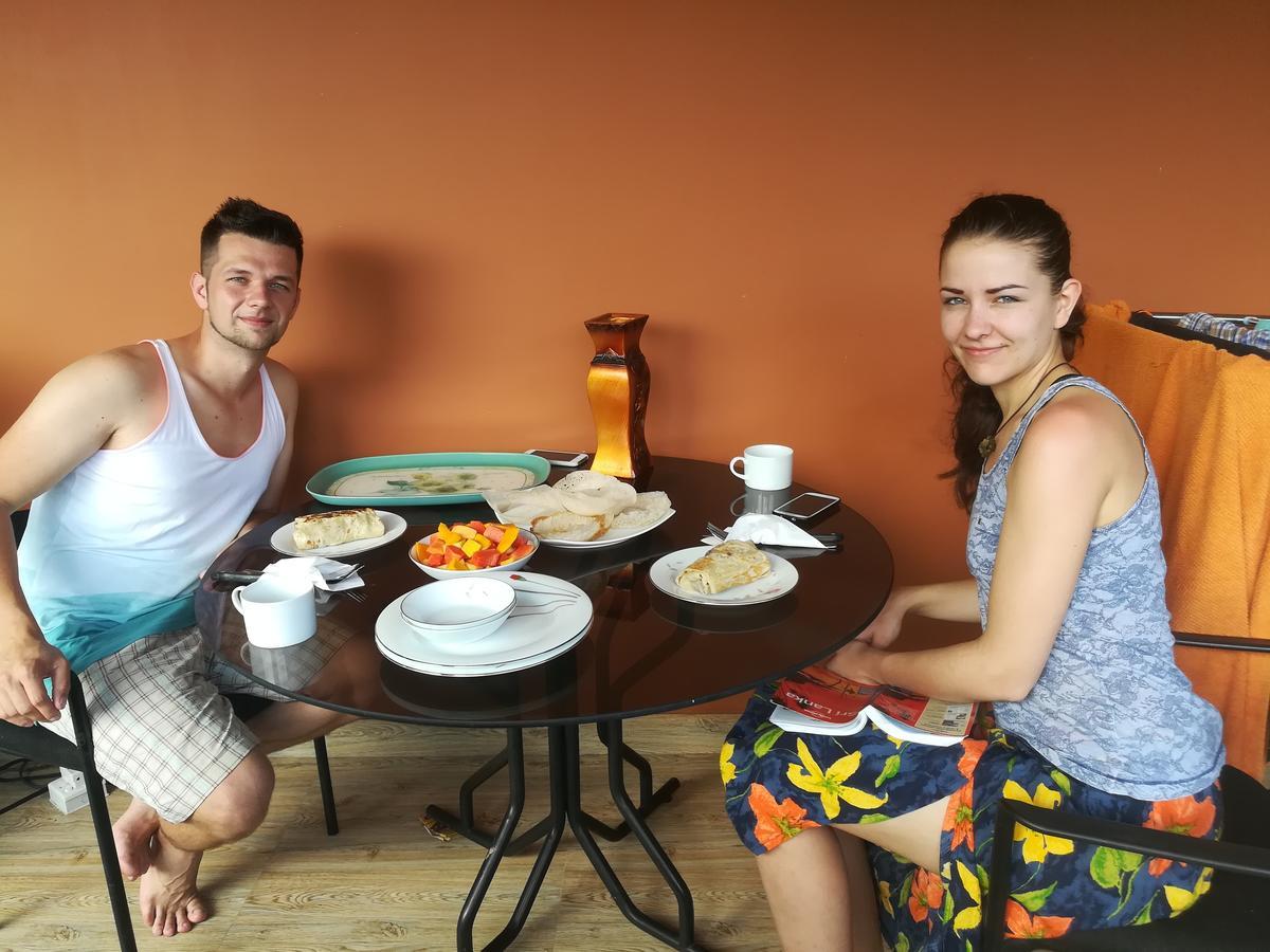 Senarathna Guest House Велигама Экстерьер фото